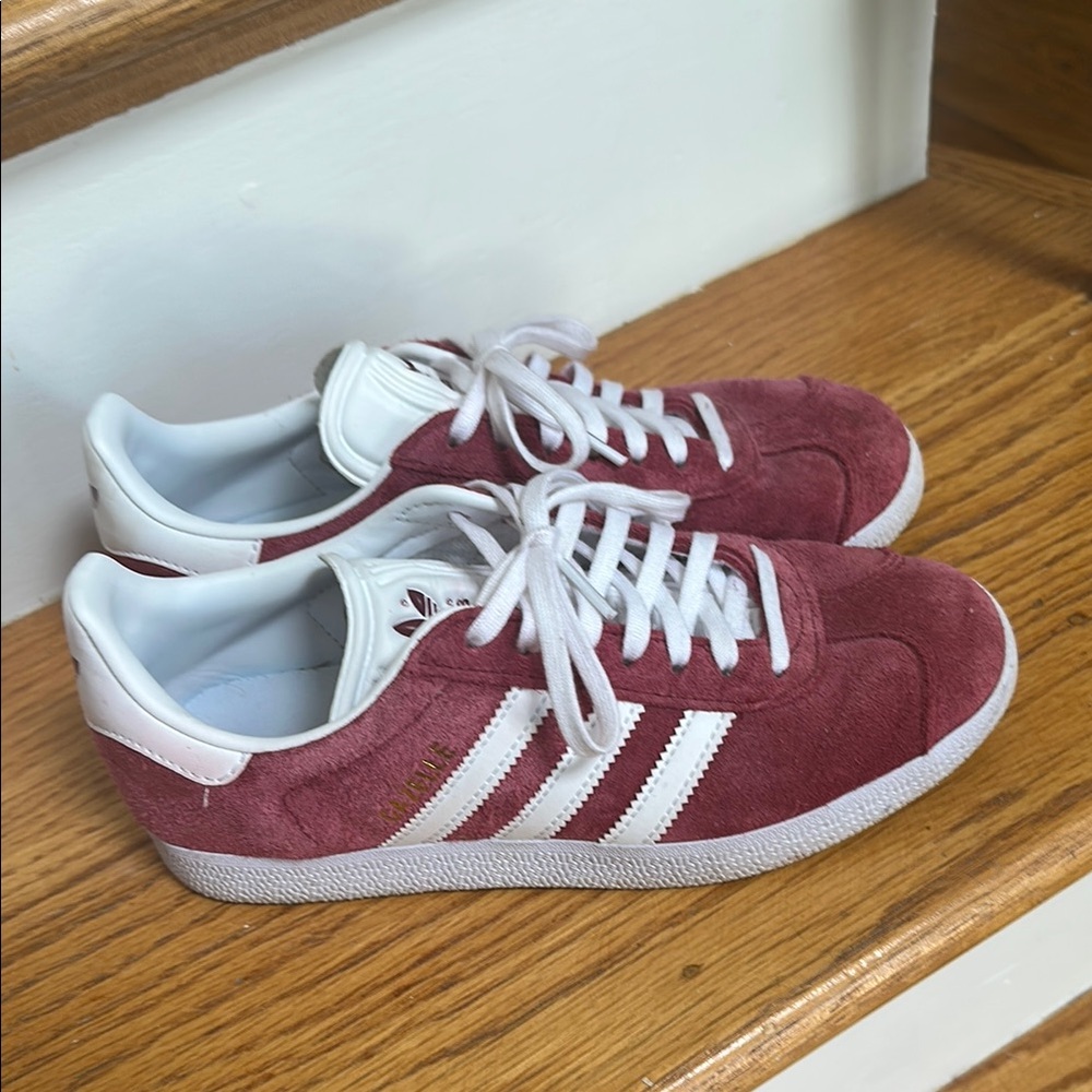 Adidas Maroon Suede Gazelle Sneakers, Womens 37